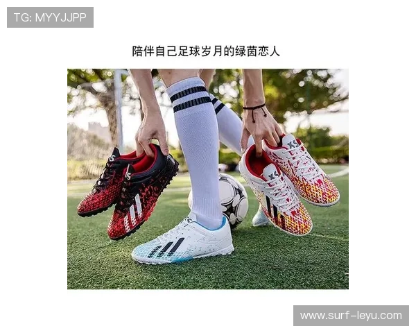 足球鞋球星同款碎钉设计解析与球场表现提升的完美结合
